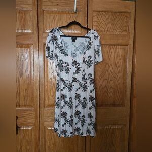 Floral Print Light Pink And White Plus Dress